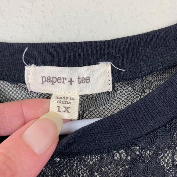 Paper + Tee Women’s Whimsigoth Sheer Dark Floral Top Size XL - Picture 4 of 6